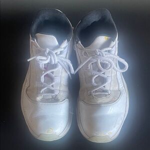 Air Jordan white with Black Sneakers size 8 men’s